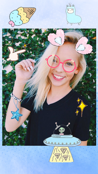 Emoji Selfie Camera Screenshot 3 - AppWisp.com Emoji Selfie Camera Screenshot 3 - AppWisp.com