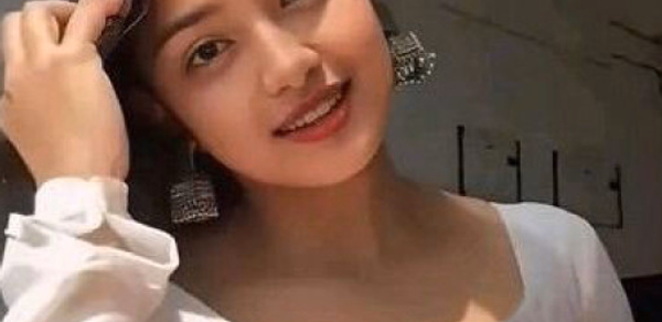 Online Girls Video Call-Yako Header - AppWisp.com Online Girls Video Call-Yako Header - AppWisp.com